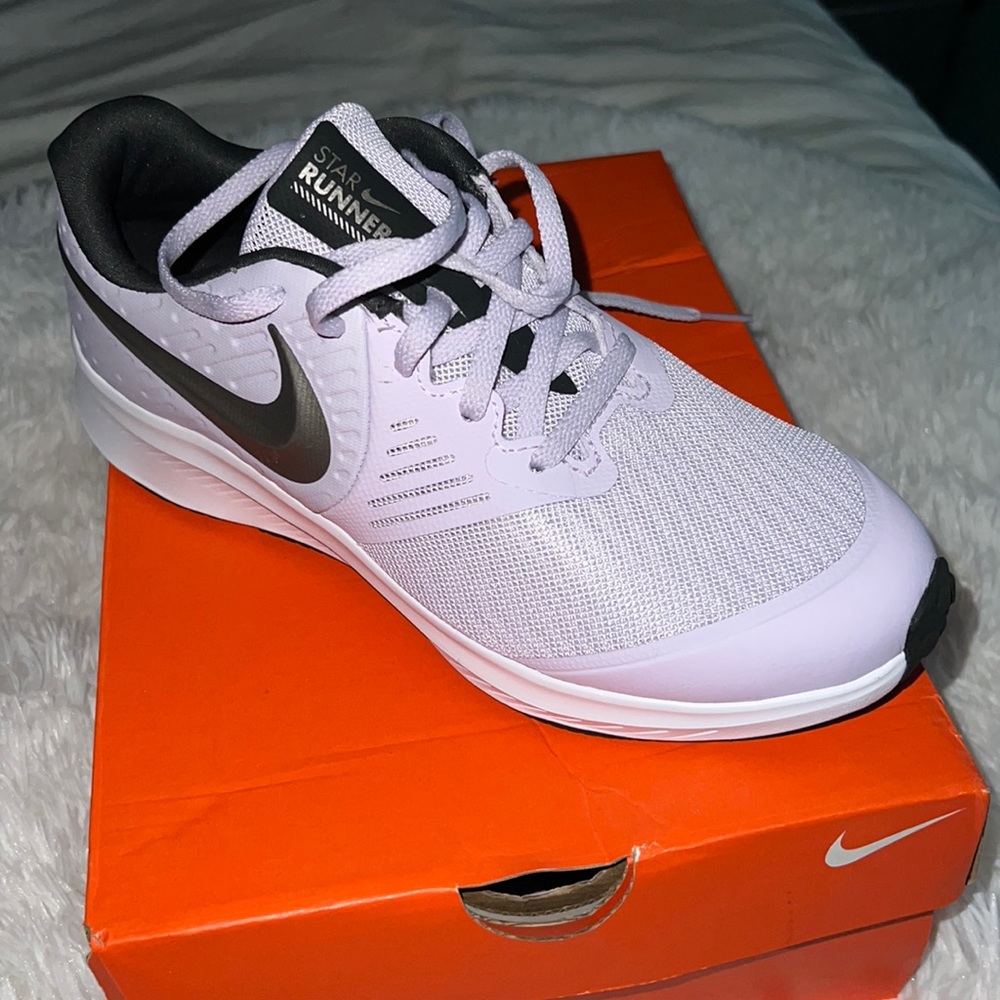 Nike Star Runner 2(GS) - Picture 2 of 10
